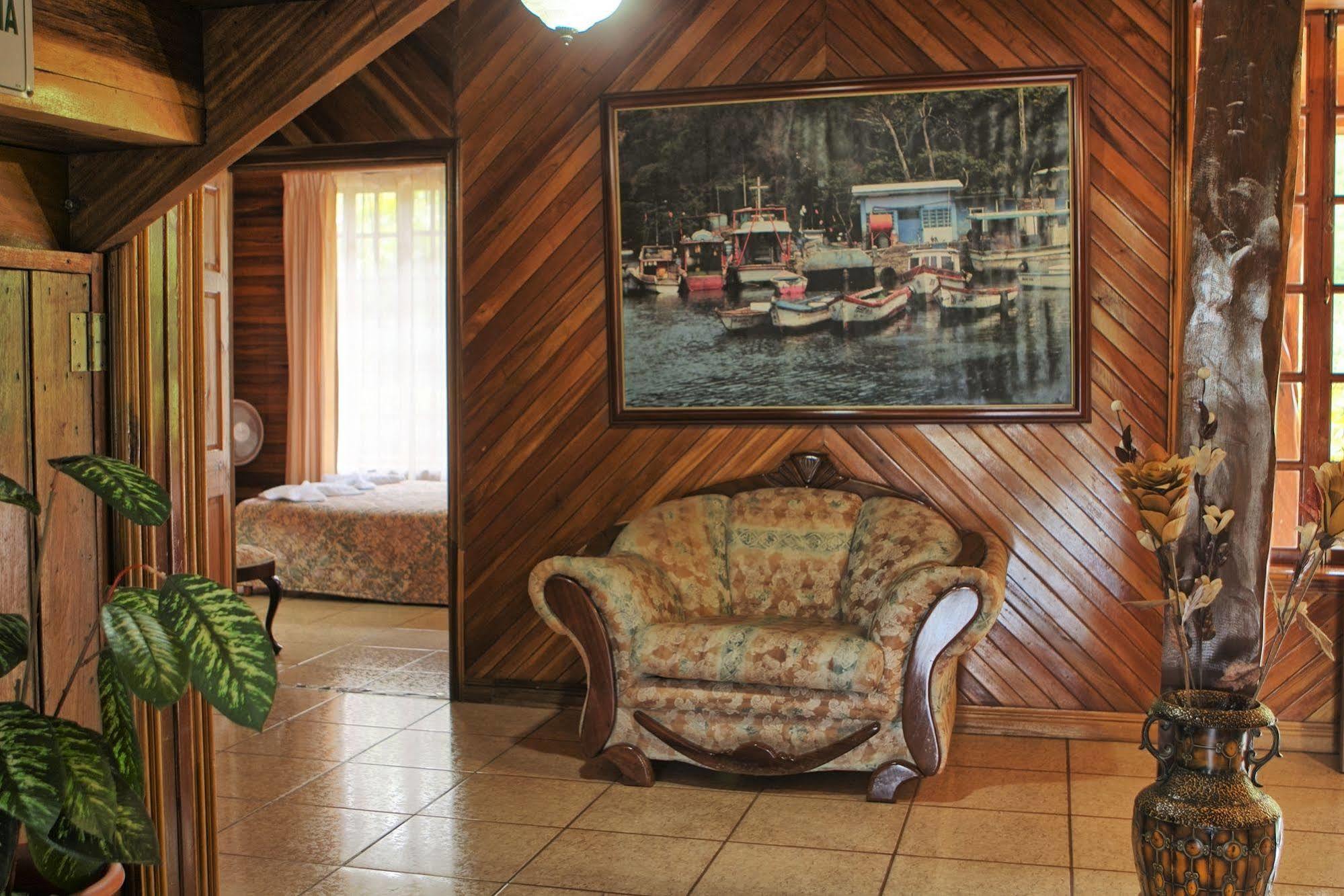 Santa Elena Lodge Cuajiniquil 외부 사진