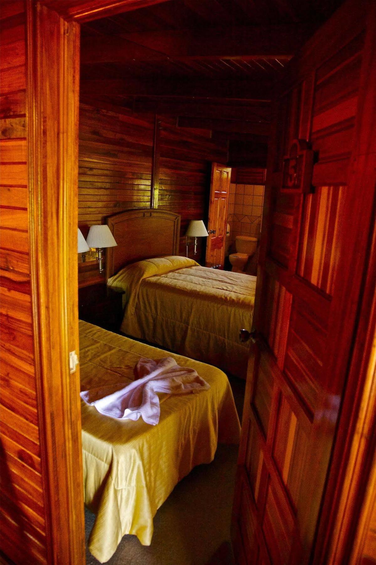 Santa Elena Lodge Cuajiniquil 외부 사진